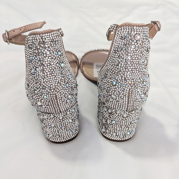 NWT Betsey Johnson Mari Champagne Size 6.5 - Picture 6 of 12